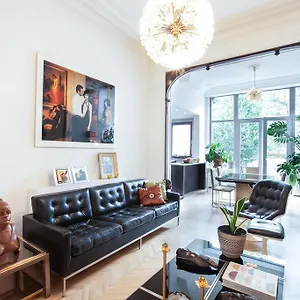 Quatre20cinq Bed & Breakfast Antwerpen