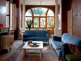 B&B La Maison Zenasni Bruges Bed & Breakfast