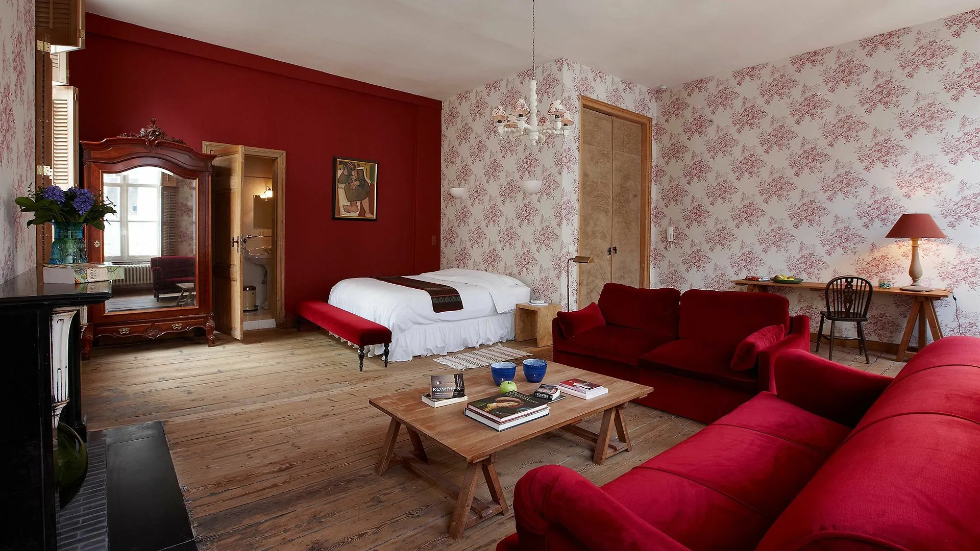 B&B La Maison Zenasni Bruges 3*,  Belgium